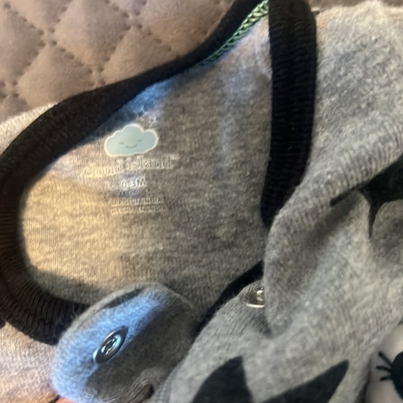 Set of 3. 0-3 month baby zip up sleepers - Picture 5 of 6